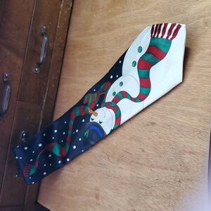 Yule Tie Greetings hallmark Christmas tie.
